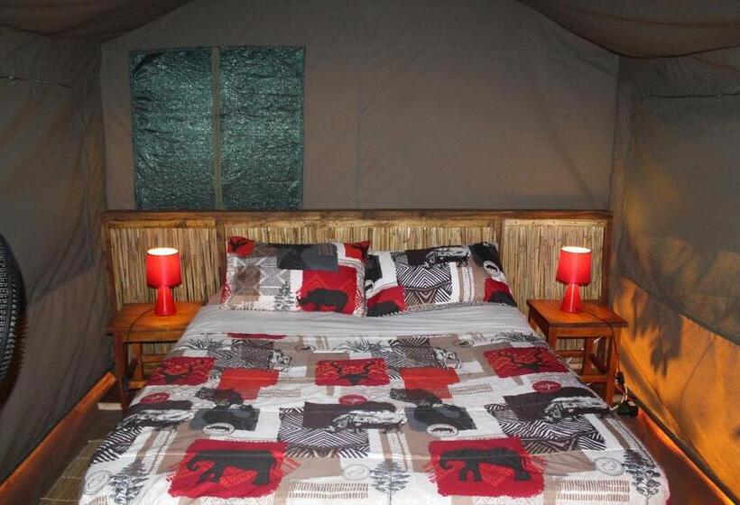 בית מלון כפרי Devocean Eco Adventure Lodge