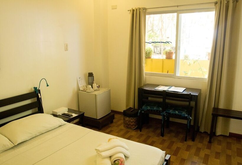 Hotel Divegurus Boracay Beach Resort