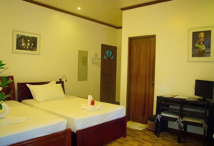 Hotel Divegurus Boracay Beach Resort