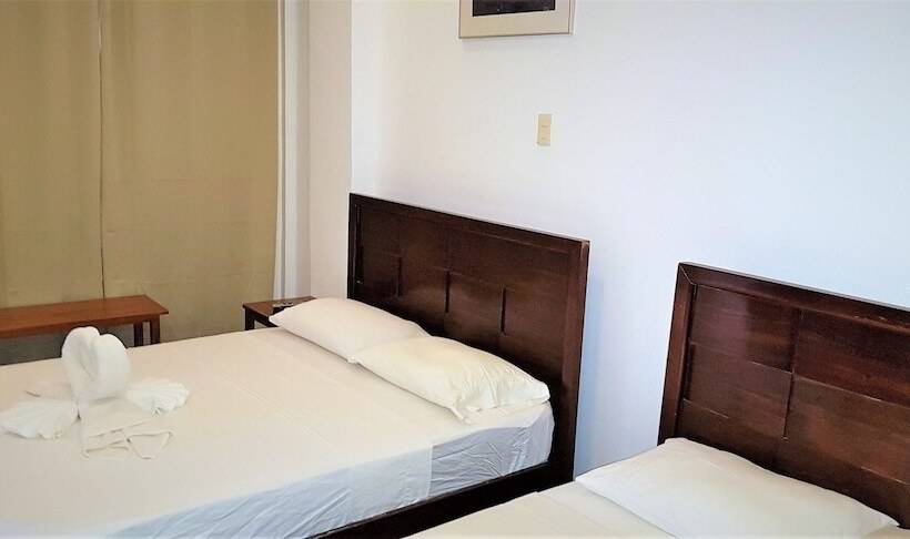 Hotel Divegurus Boracay Beach Resort