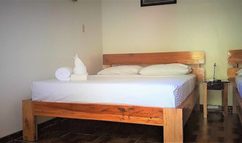 Hotel Divegurus Boracay Beach Resort