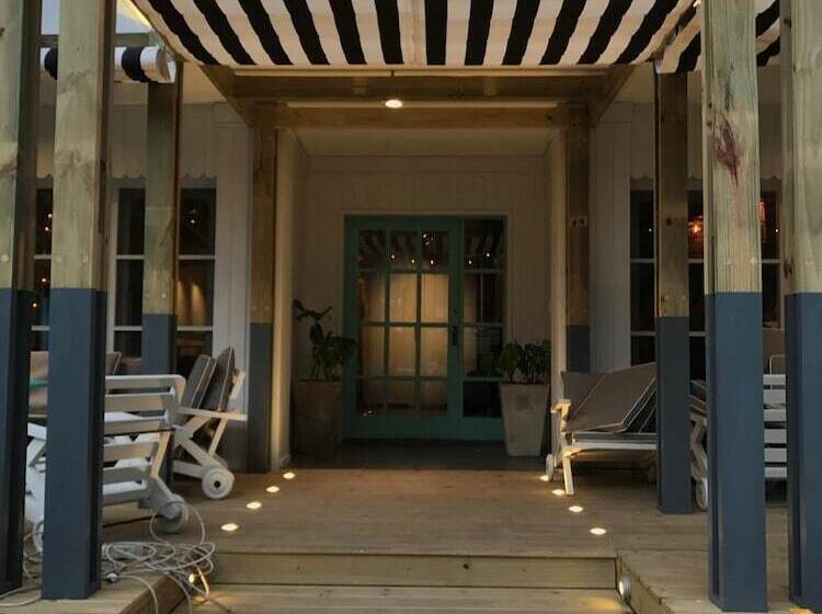 בית מלון כפרי Dollar