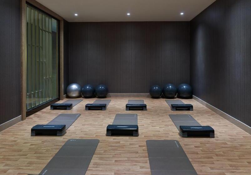 هتل Elite World Grand Istanbul Basin Ekspres