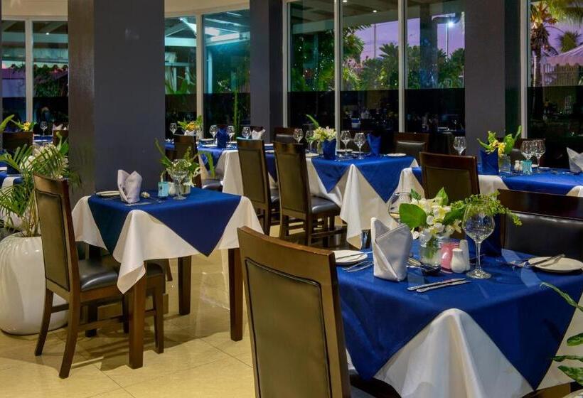 בית מלון כפרי Gazelle International