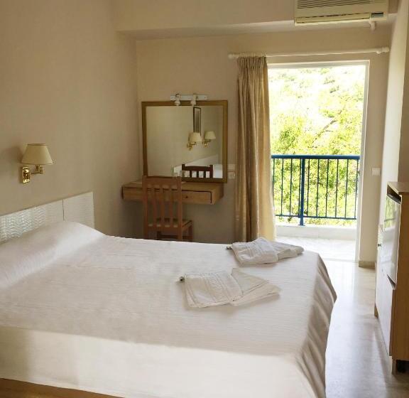 בית מלון כפרי Golden Sun