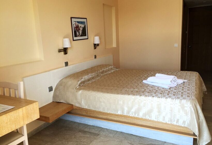 בית מלון כפרי Golden Sun