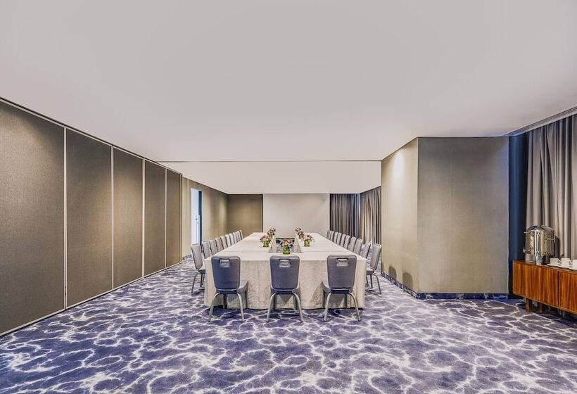 Отель Grand Fiesta Americana Monterrey Valle