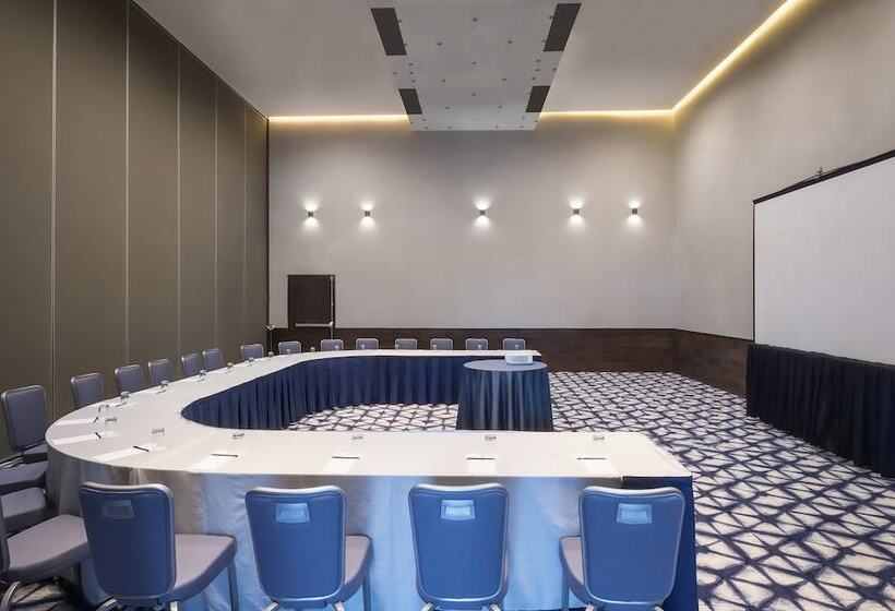 Отель Grand Fiesta Americana Monterrey Valle