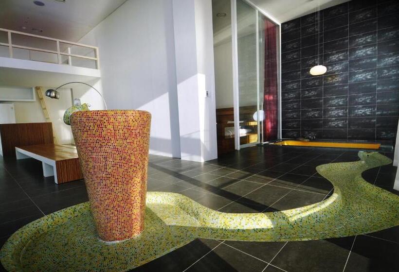 ホテル Haslla Art World Museum