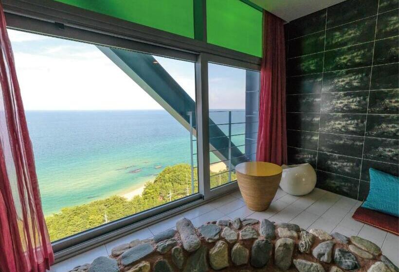 ホテル Haslla Art World Museum