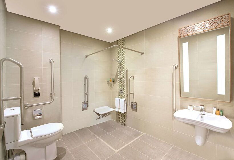 هتل Hilton Garden Inn Dubai Deira