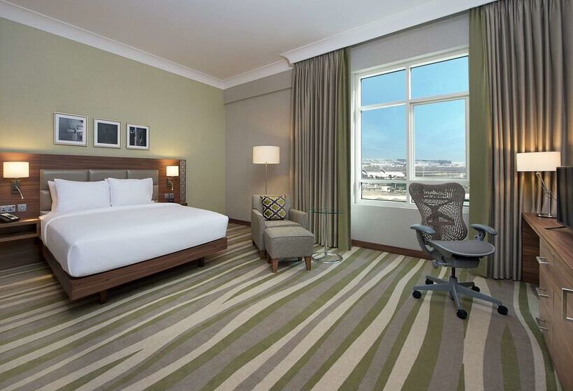 هتل Hilton Garden Inn Dubai Deira