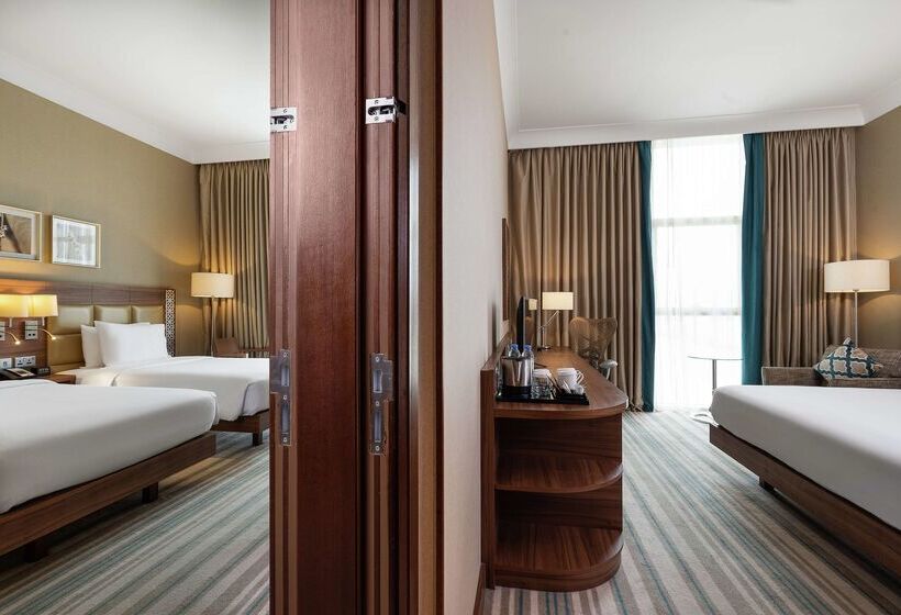 هتل Hilton Garden Inn Dubai Deira