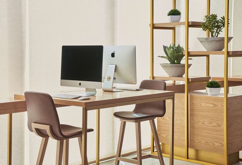 هتل Hilton Garden Inn Dubai, Mall Avenue