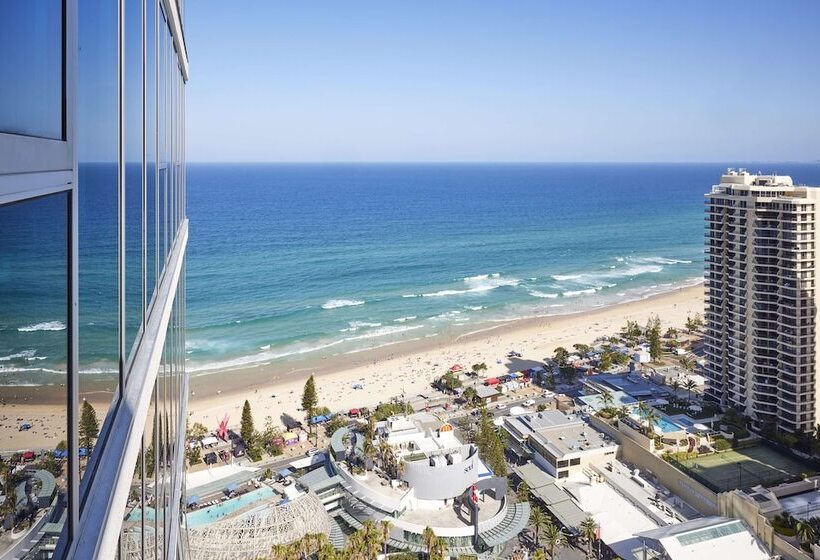 Hilton Surfers Paradise Hotel & Residences