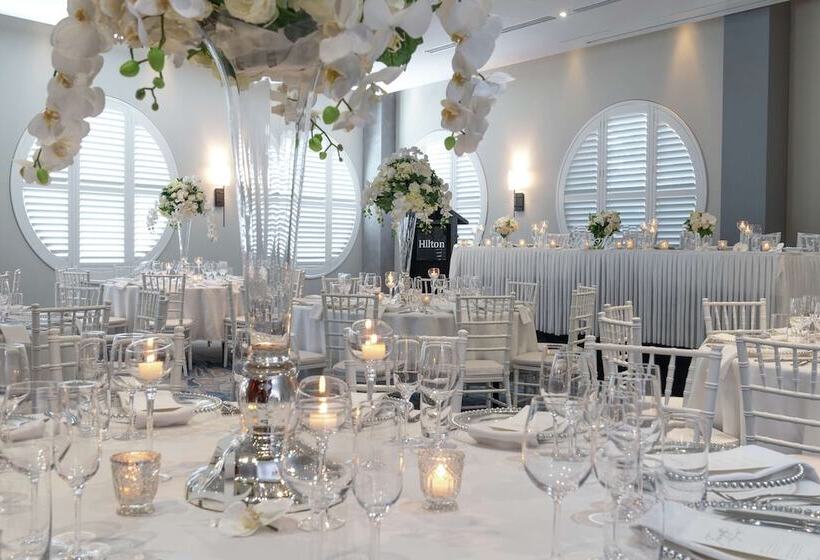 Hilton Surfers Paradise Hotel & Residences