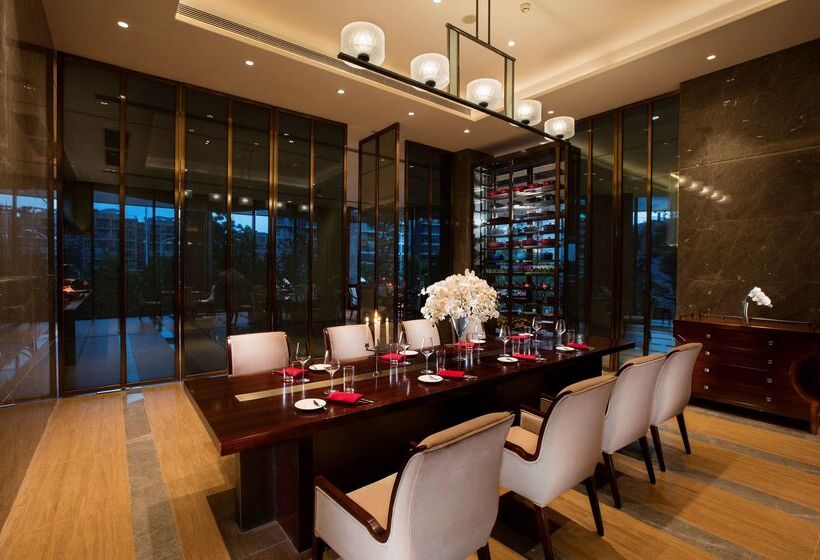 酒店 Hilton Wuhan Riverside