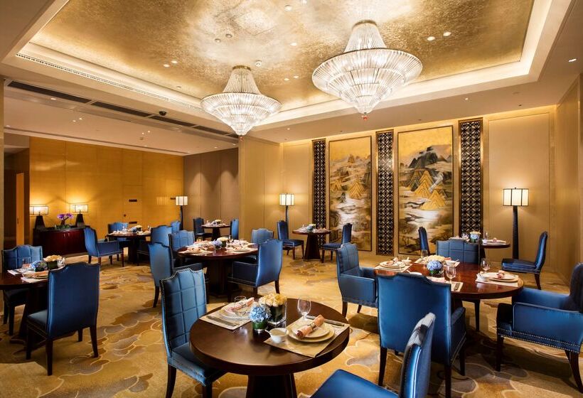 酒店 Hilton Wuhan Riverside