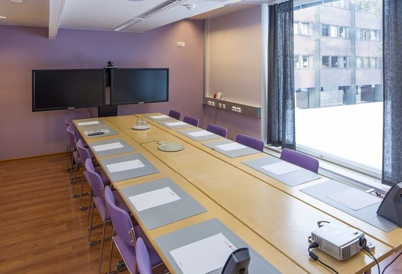 فندق Holiday Club Kuusamon Tropiikki