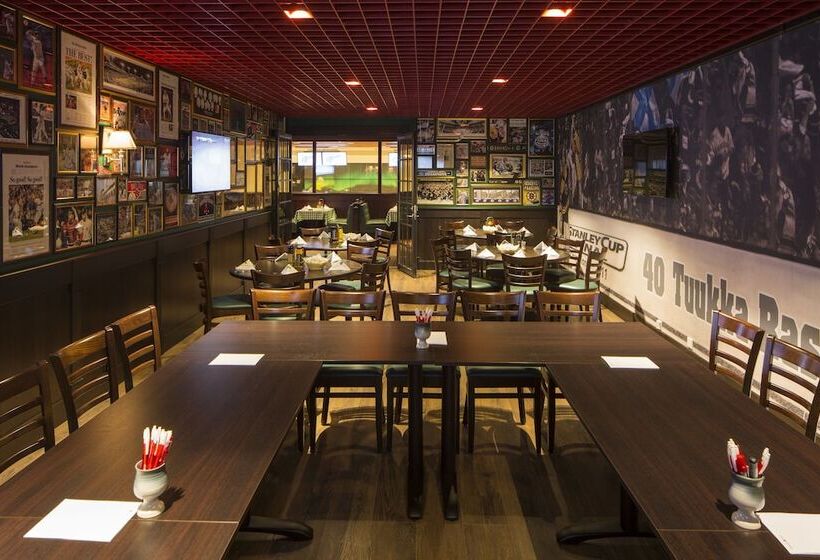 فندق Holiday Club Kuusamon Tropiikki