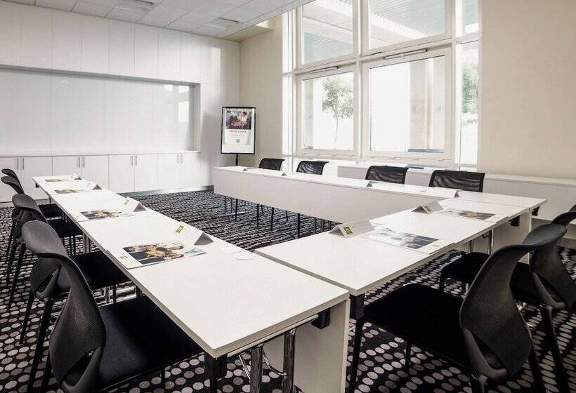 هتل Ibis Styles Dragon Mart Dubai