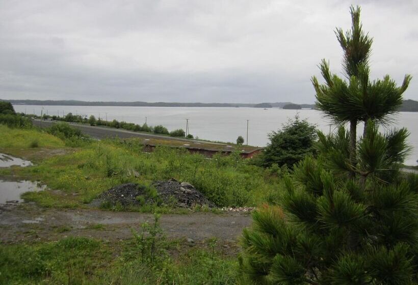 בית מלון כפרי Inn On The Harbour