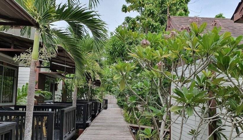 ホテル Isle Beach Resort