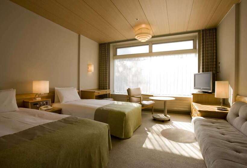 Karuizawa Prince Hotel West