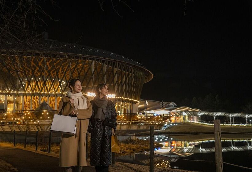 Karuizawa Prince Hotel West