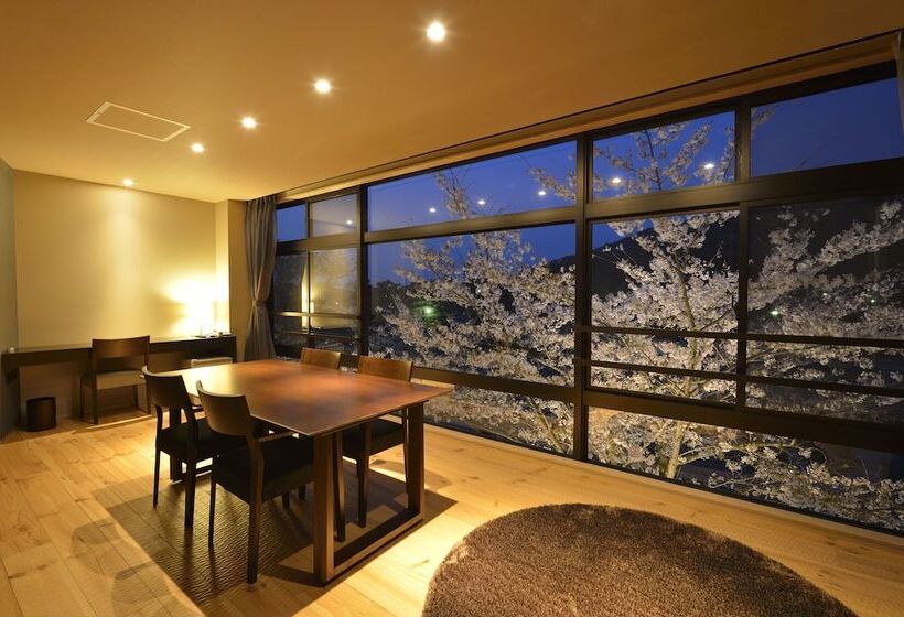 هتل Kyoto Uji Hanayashiki Ukifuneen