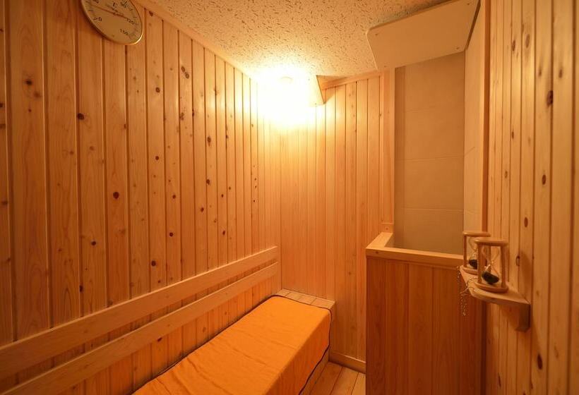 هتل Kyoto Uji Hanayashiki Ukifuneen