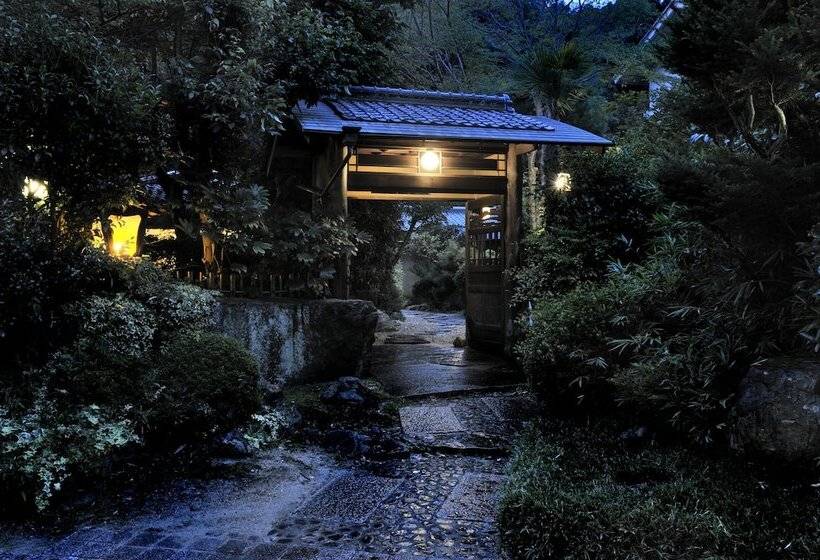 هتل Kyoto Uji Hanayashiki Ukifuneen