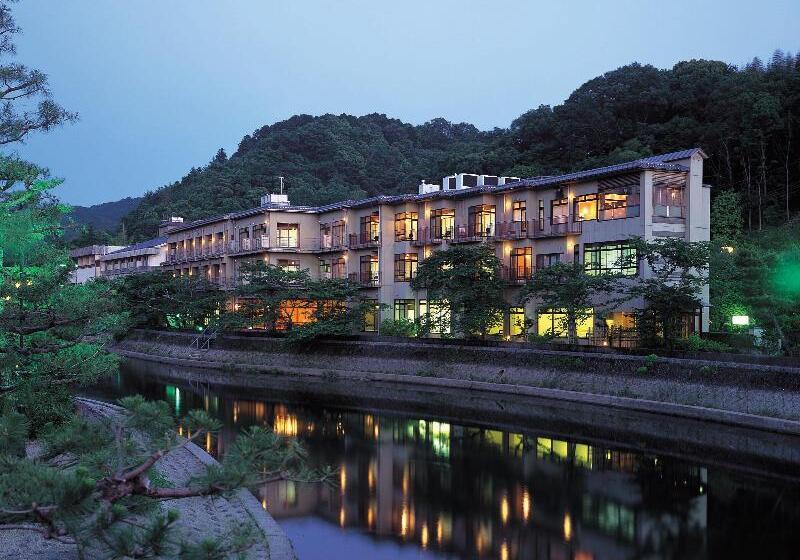 هتل Kyoto Uji Hanayashiki Ukifuneen