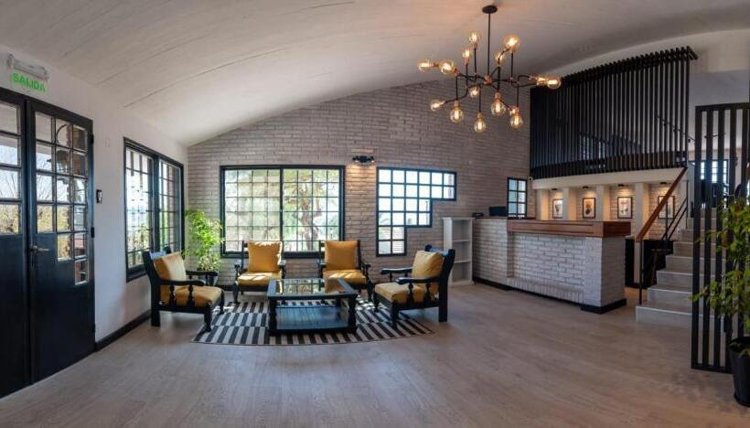 هتل La Colina Del Sol