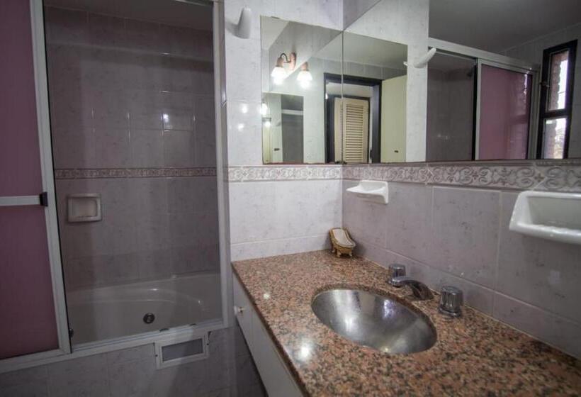 هتل La Colina Del Sol