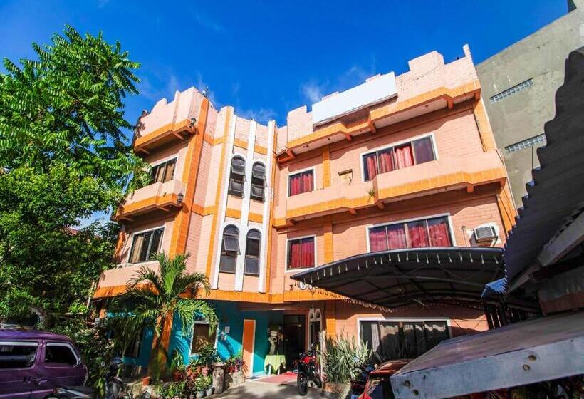 Hôtel La Maria Pension And Tourist Inn