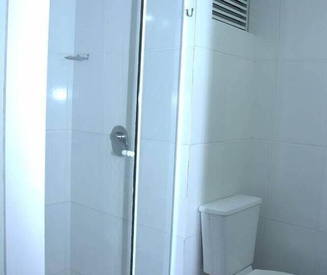 בית מלון כפרי Lh Plaza