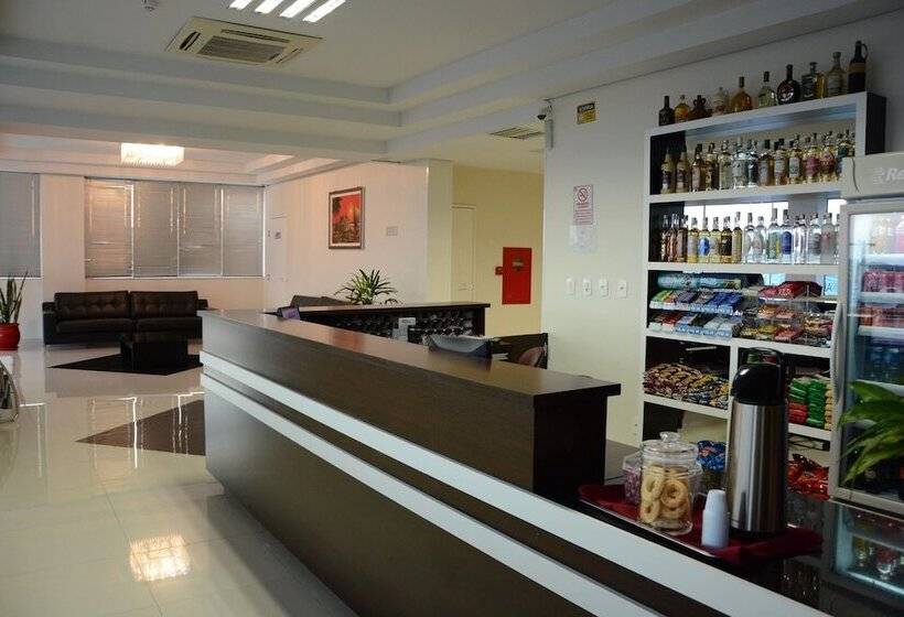 בית מלון כפרי Lh Plaza