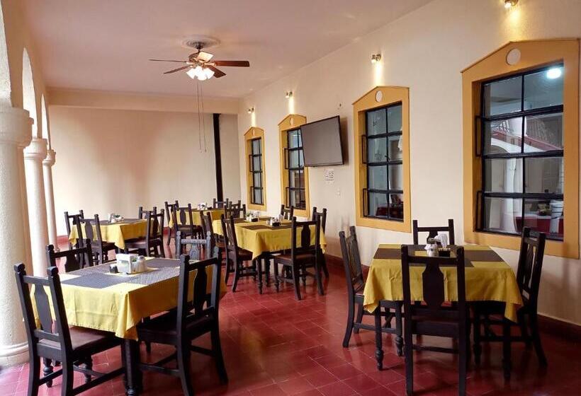 فندق Los Monteros