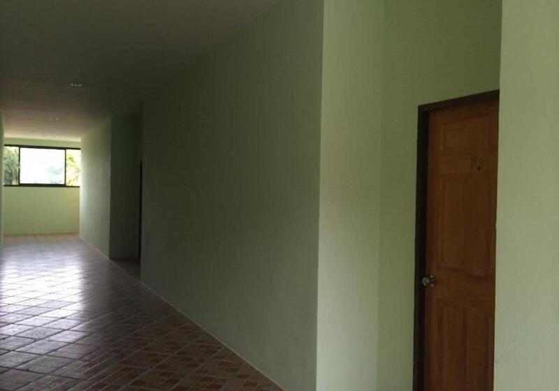 호텔 Maehaad Guest House