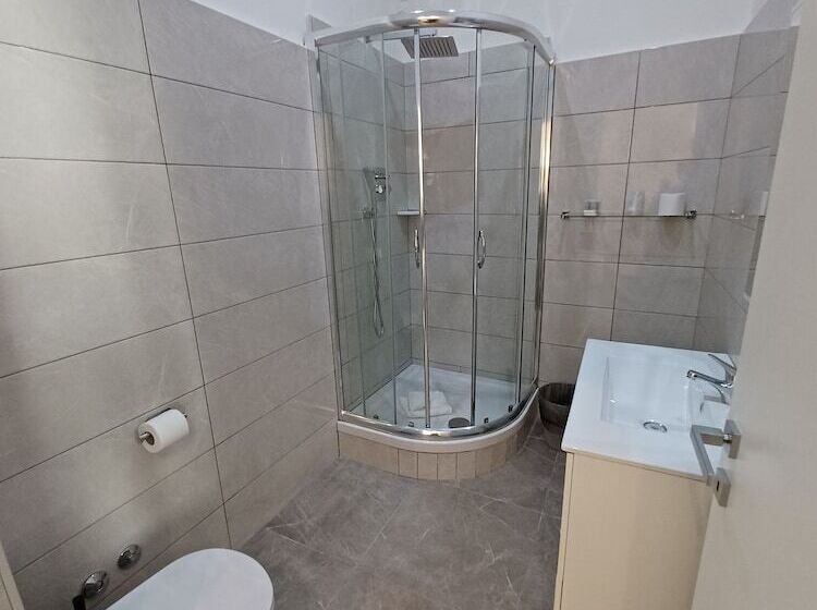 هتل Mimosa Pantheon