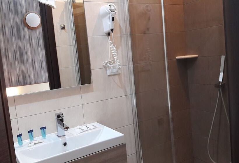 هتل Mimosa Pantheon