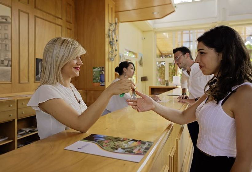 فندق Villaggio Minerva