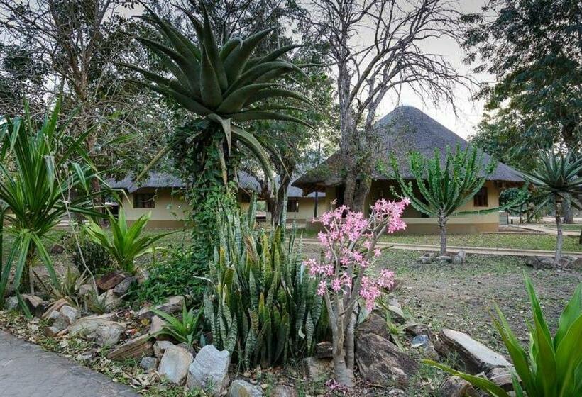 בית מלון כפרי Montebelo Gorongosa Lodge & Safari