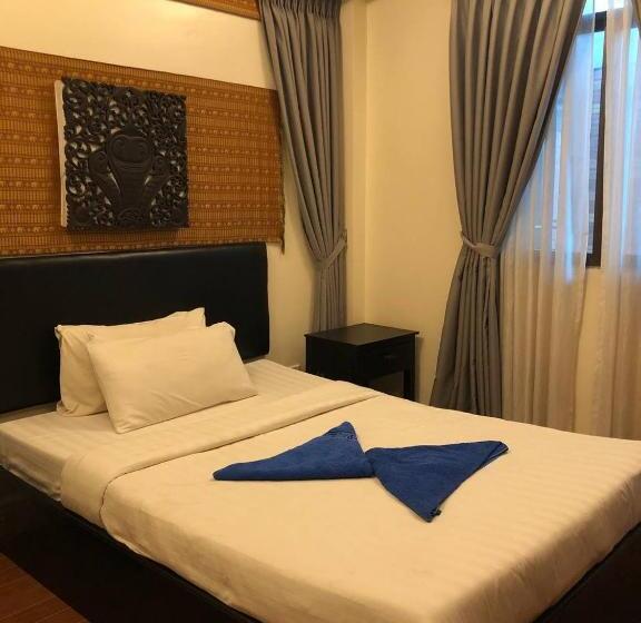 Отель Naga Angkor Hostel