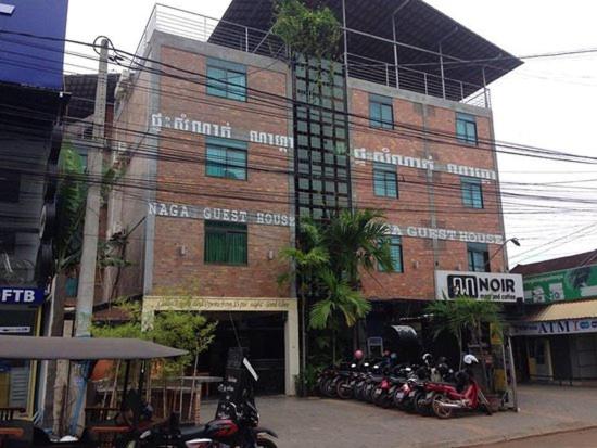 Отель Naga Angkor Hostel
