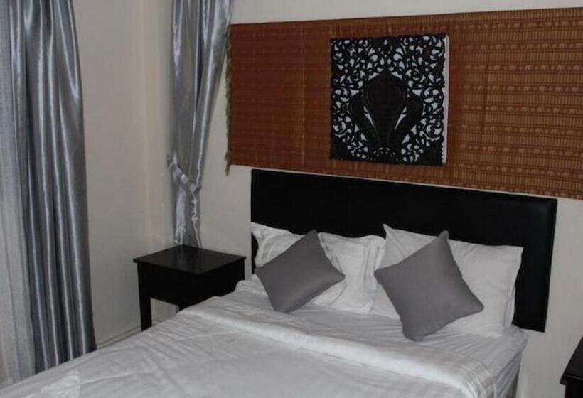 Отель Naga Angkor Hostel