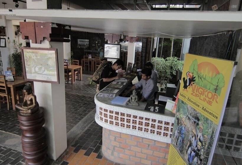 هتل Naga Angkor Hostel