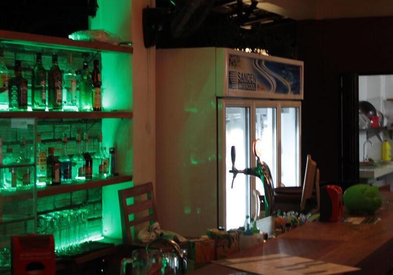 Отель Naga Angkor Hostel