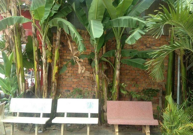 Отель Naga Angkor Hostel